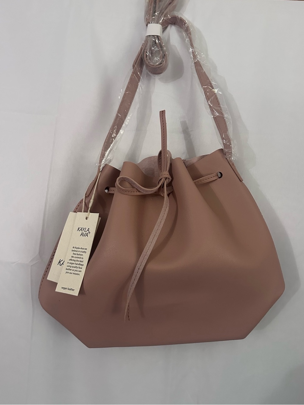 Kayla + Ava Vegan Leather bow tie bucket bag - Picture 2 of 3